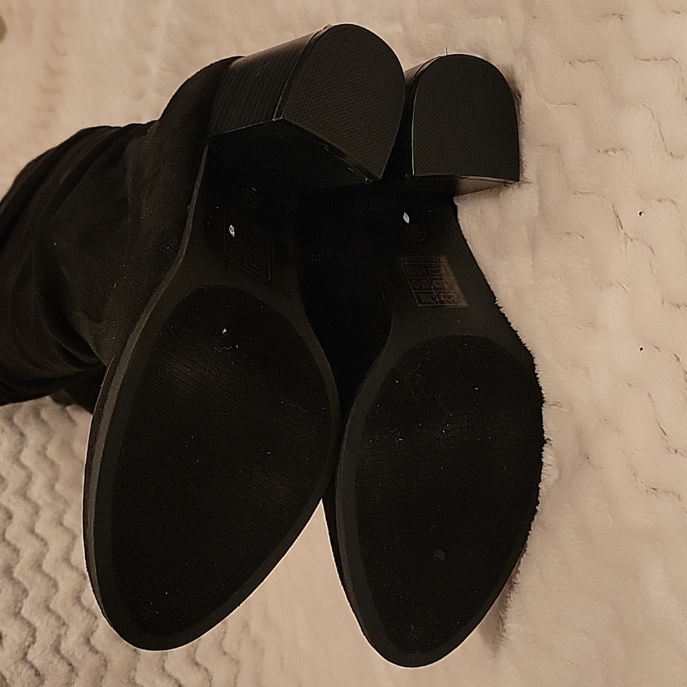 NWOT Slouch Boot - Picture 2 of 3